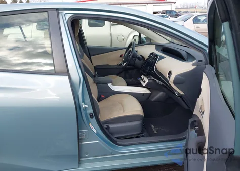 2016 Toyota Prius Three z USA, uszkodzony, nr VIN JTDKARFU1G3515246